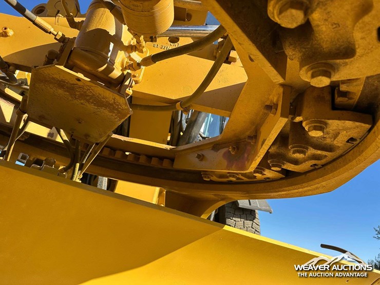 caterpillar-140m-image-19