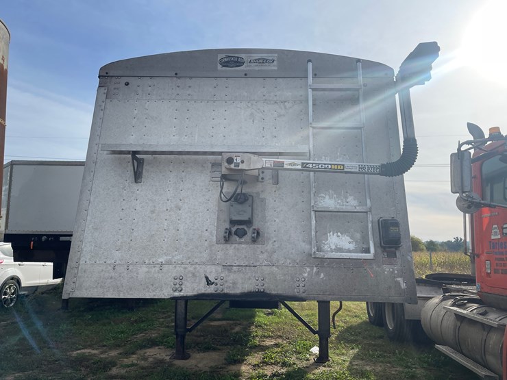 2020-cornhusker-hopper-bottom-image-2