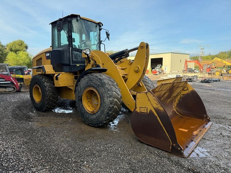 2017-caterpillar-930m-image-6