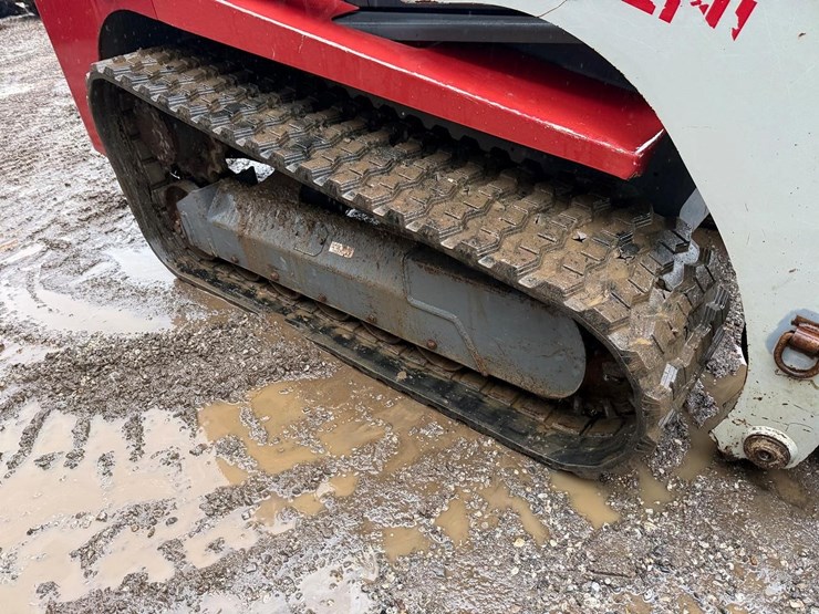 2012-takeuchi-tl250-image-13