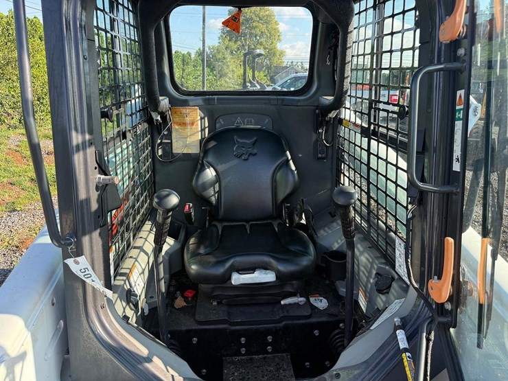 2018-bobcat-s550-image-16