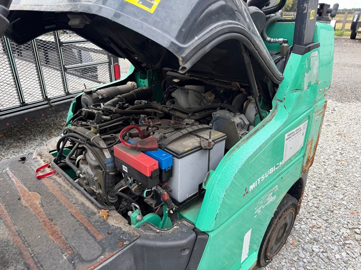 mitsubishi-fgc25n-image-48