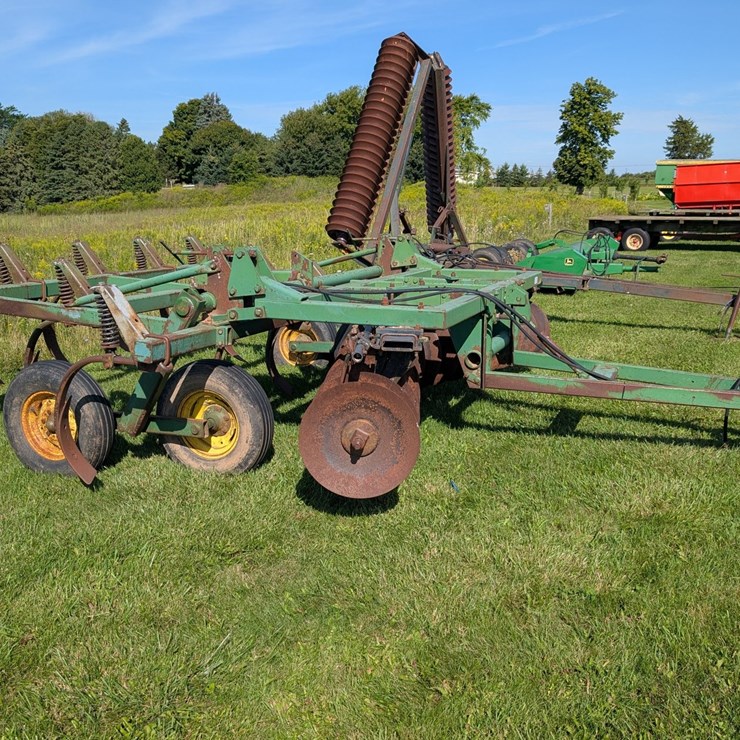 JOHN DEERE 1710