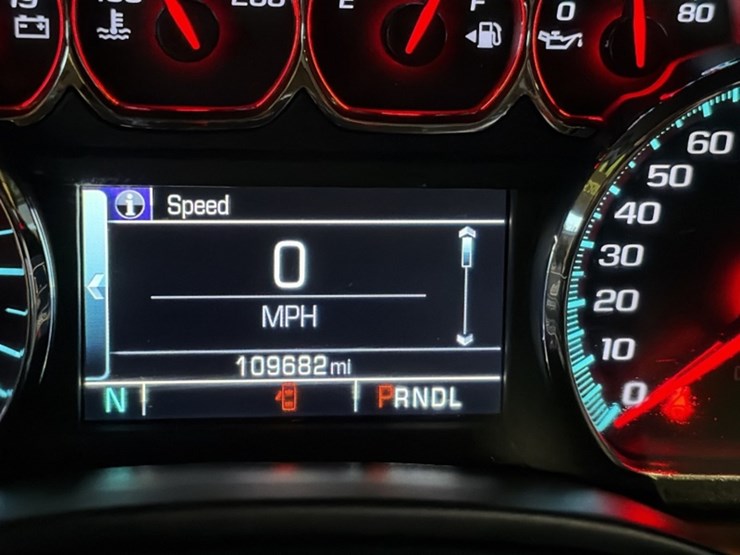 2019-chevrolet-tahoe-image-21