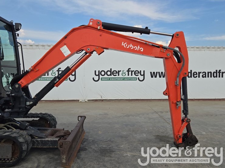 2022-kubota-kx040-4-image-25