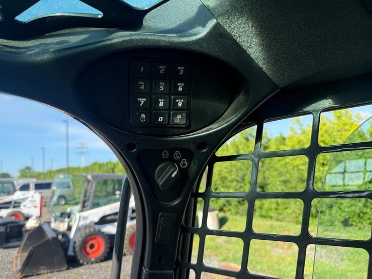 2018-bobcat-s550-image-21