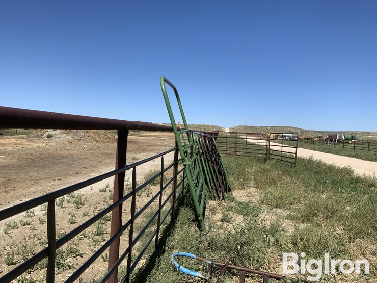 powder-river-portable-panels-w/gate-image-4