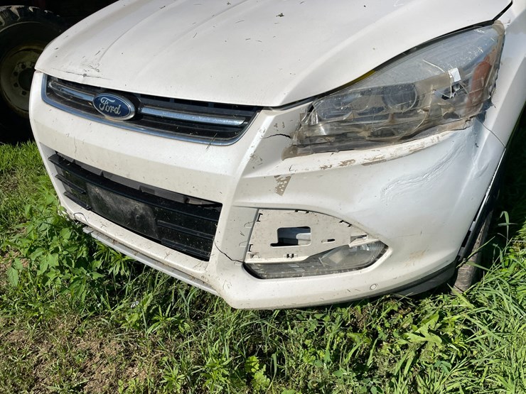 2014-ford-escape-titanium-image-11