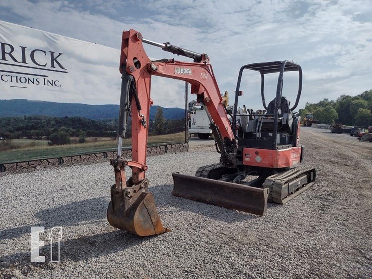 2014-kubota-u35-4-image-35