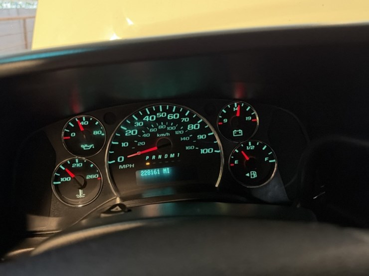 2018-chevrolet-express-2500-image-21