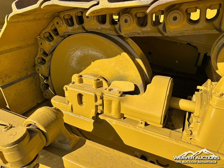 caterpillar-d6d-image-31
