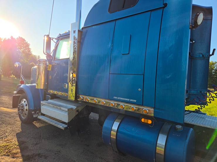 2001-western-star-4964ex-image-17