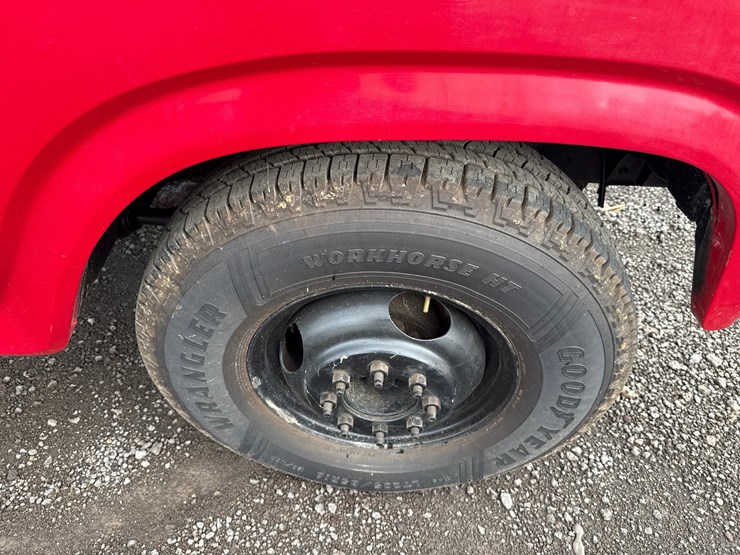 1982-ford-f350-image-4