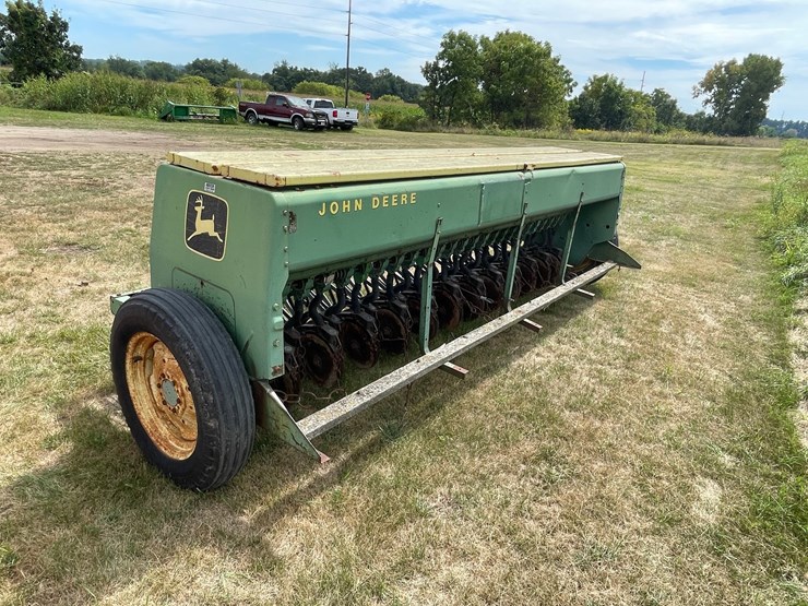 john-deere-12-image-7