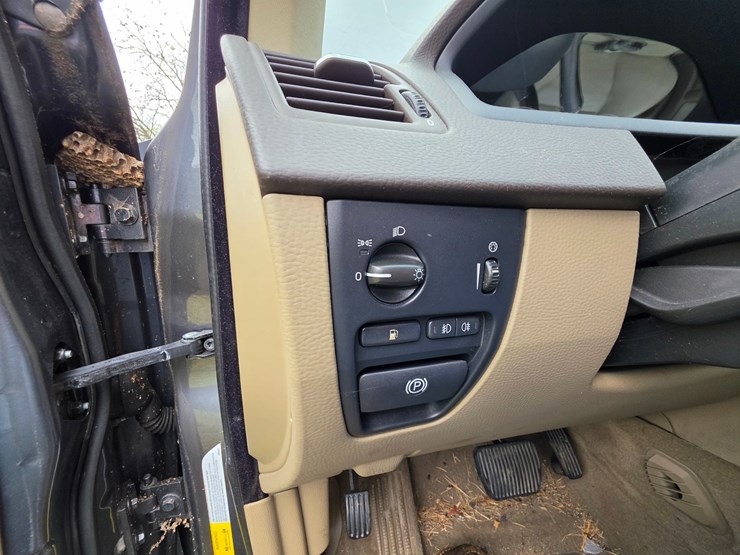 2008-volvo-xc90-image-47