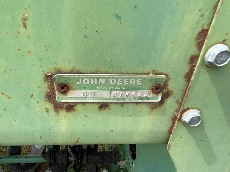 john-deere-12-image-34