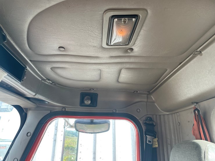 2005-international-9200i-image-37