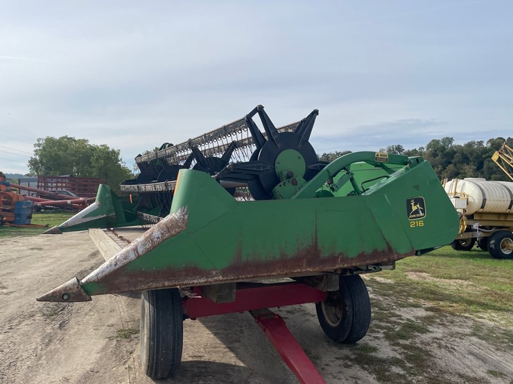 john-deere-216-image-5