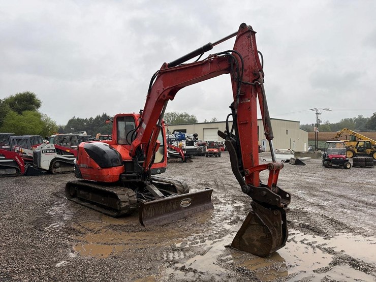 2012-kubota-kx080-3-image-6