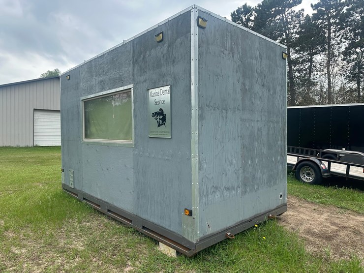 #1340-•-8-hole-ice-shack-(located-in-osseo,-wi)-image-3