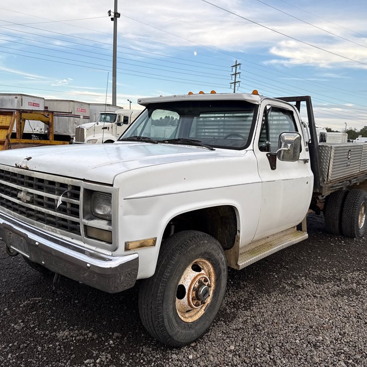 1989 CHEVROLET 3500