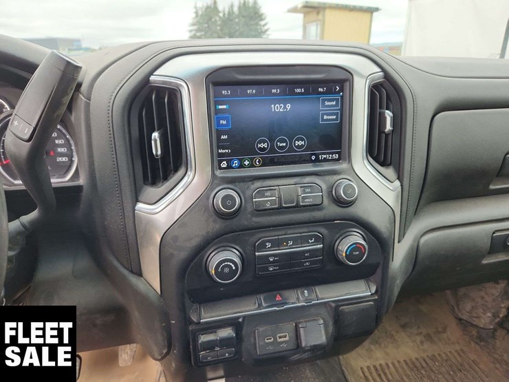 2021-chevrolet-silverado-3500hd-image-15