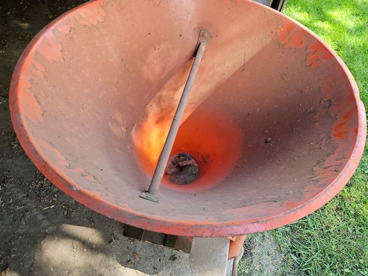 #8733-•-icam-250-cone-seeder-image-11