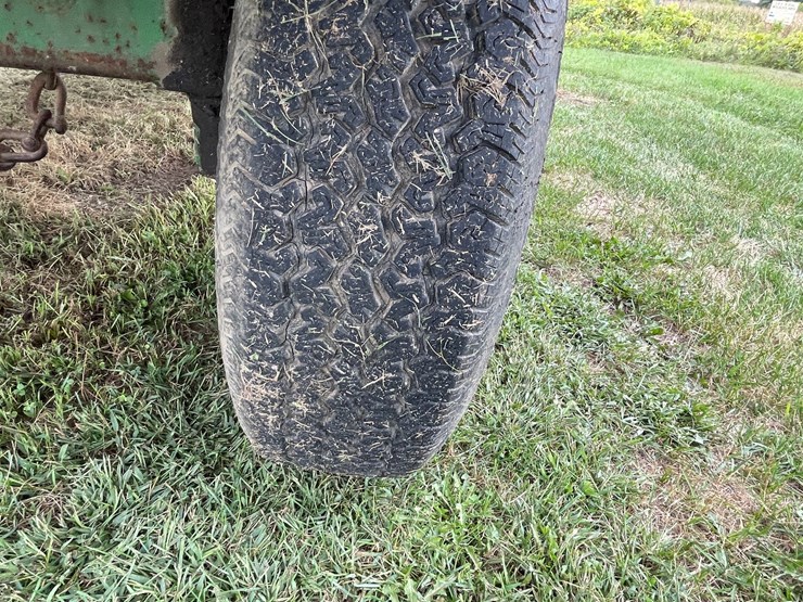 john-deere-16-image-24