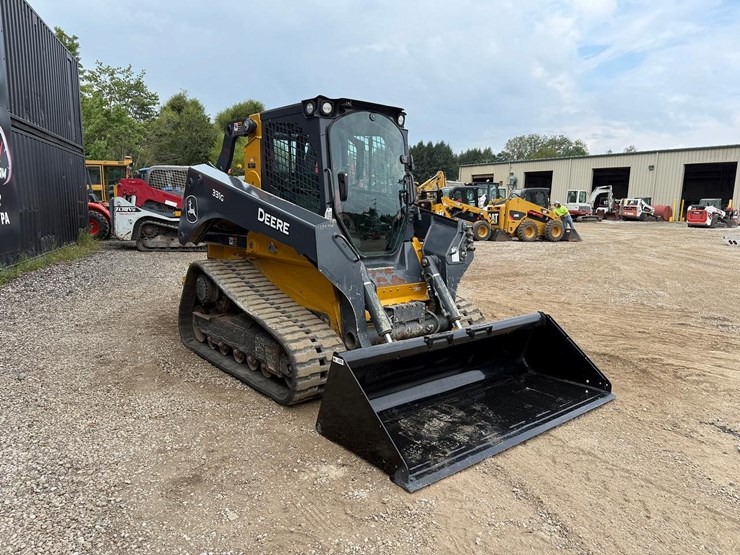 2024-deere-331g-image-6