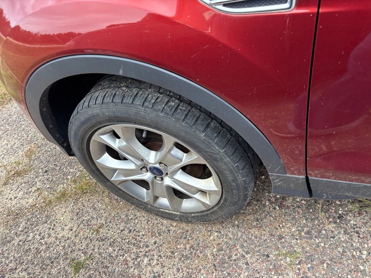 2015-ford-escape-image-10