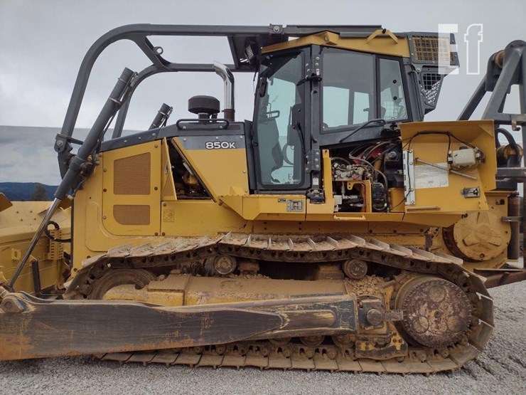 2016-deere-850k-image-16