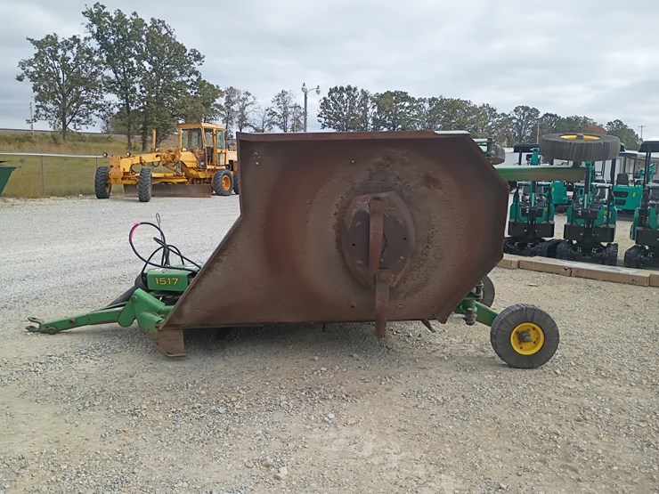 john-deere-1517-image-2