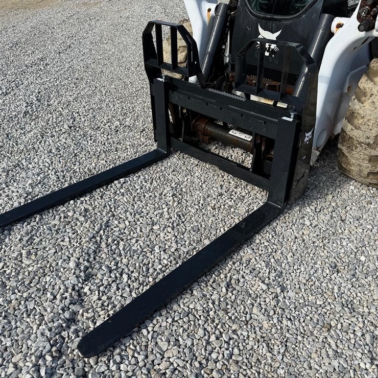 Bobcat 48" Heavy Duty Skid Steer Pallet Forks