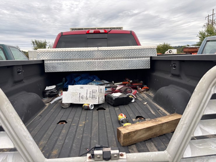 2019-chevrolet-silverado-3500hd-image-25