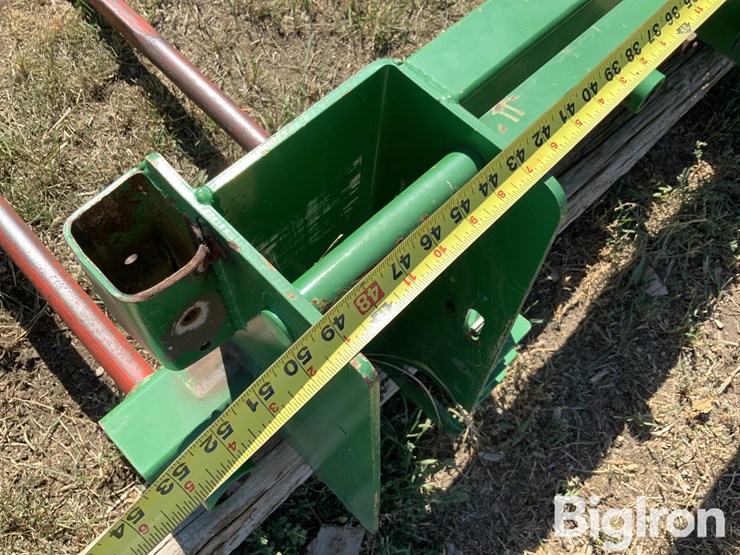 worksaver-tractor-loader-bale-spear-attachment-image-11