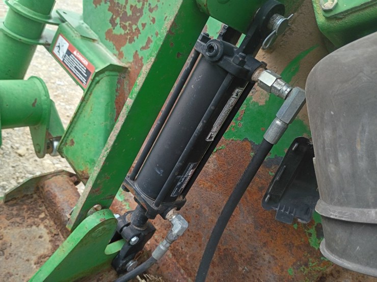 john-deere-1517-image-18