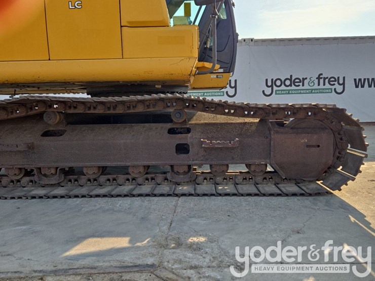 2019-deere-210g-lc-image-13