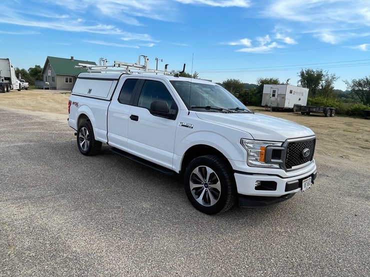 2020-ford-f150-image-3