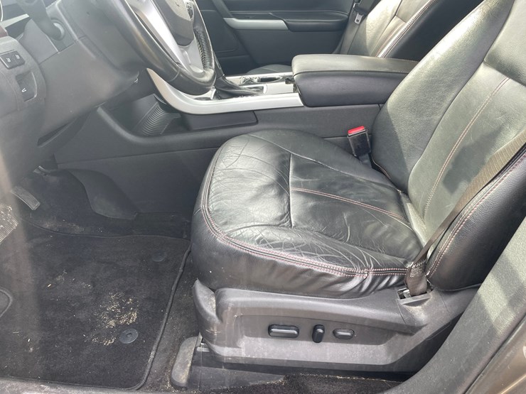 2012-ford-edge-image-26