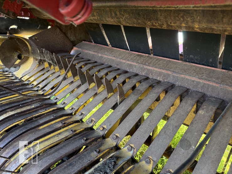 2008-new-holland-br7090-image-52