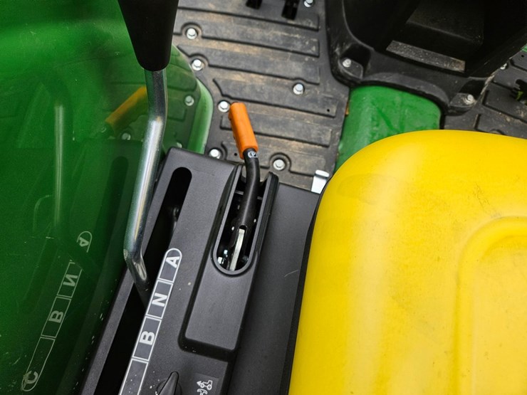 john-deere-4066m-image-27