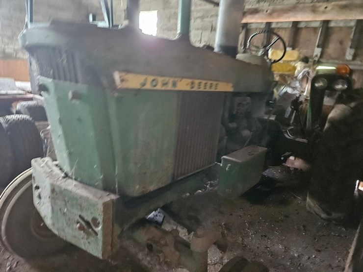 john-deere-3010-image-5