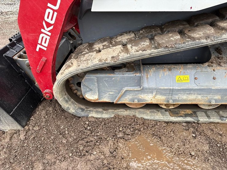 2021-takeuchi-tl8-image-19