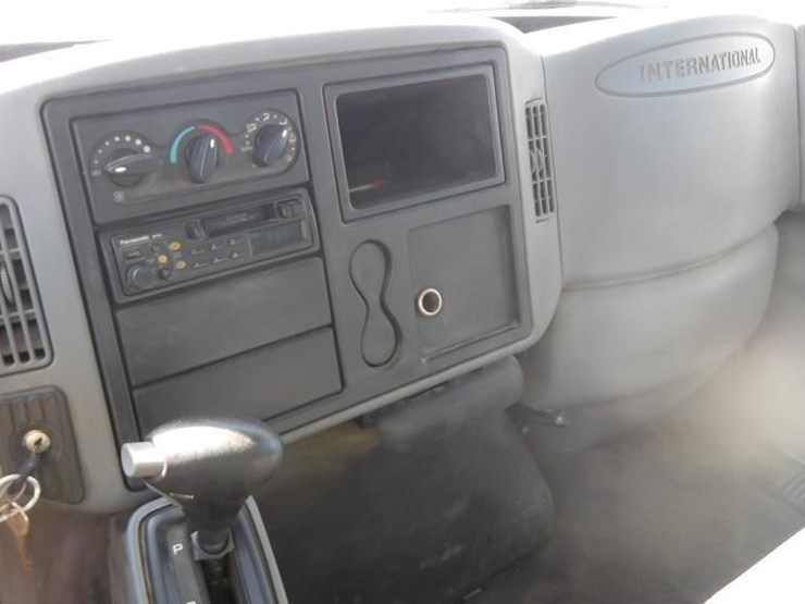 2006-international-durastar-4200-image-26