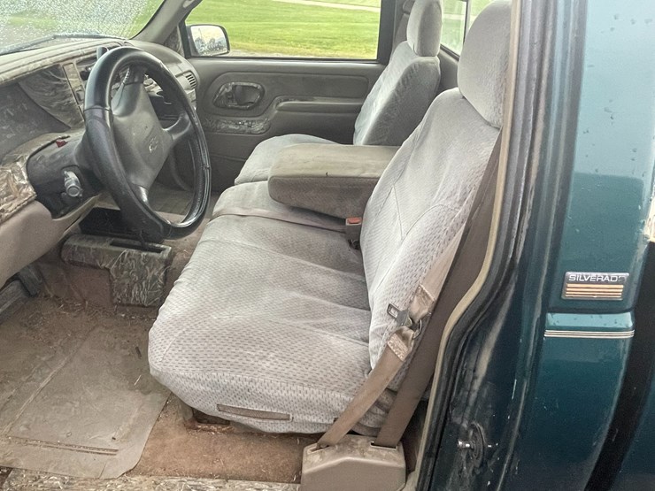 1996-chevrolet-3500-image-28