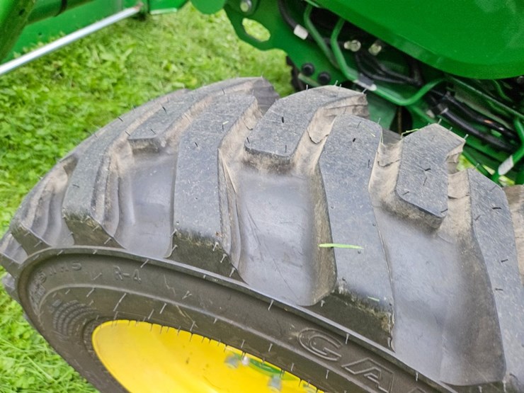john-deere-4066m-image-44