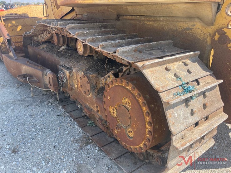 2010-cat-d7e-crawler-dozer-image-9