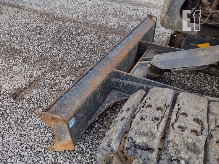 2018-deere-85g-image-18