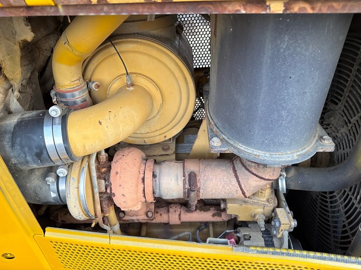 caterpillar-d6n-image-6