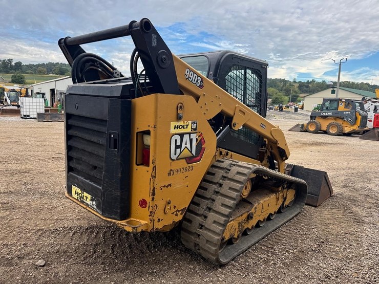 2021-caterpillar-299d3-image-6